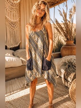 Jaded Gypsy OS Boho Floral Swing Dress with Contrast Pockets - Olive/Black